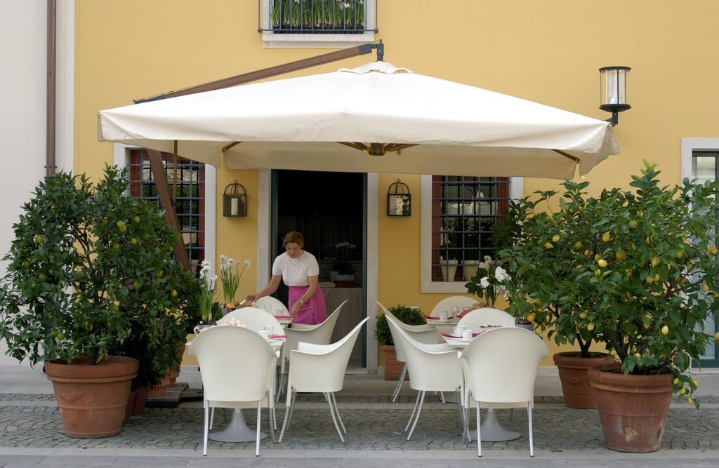 Charming Hotel Dei Chiostri Follina Exterior photo